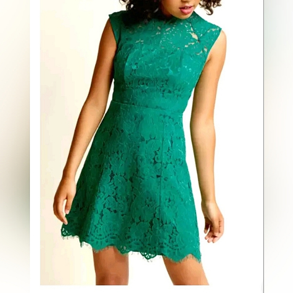 NWT. Liza Luxe Emerald Lace Fringe Dress